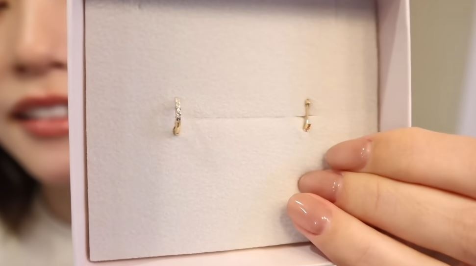 小さなフープピアス！