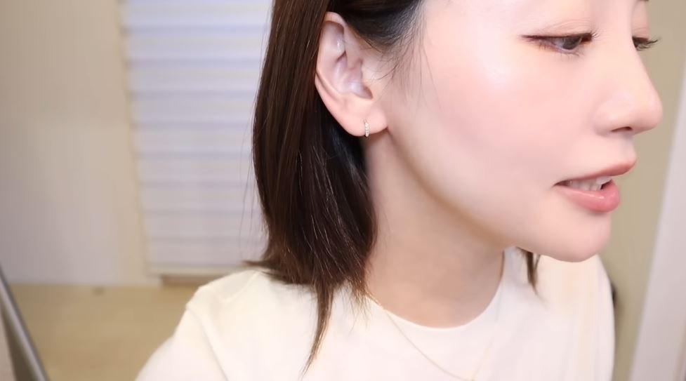 ホワイトトパーズのピアス！