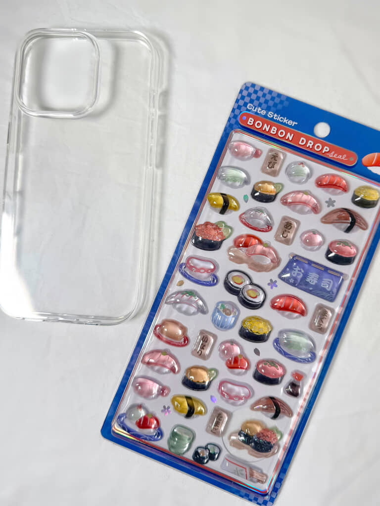 100円ショップのスマートフォンケースにボンボンドロップシールを貼ったら……