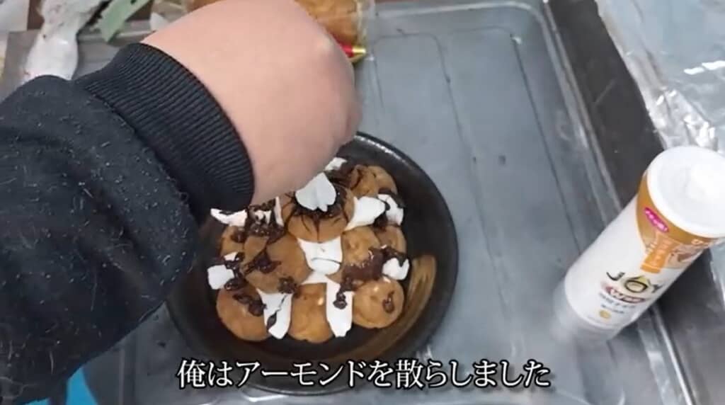 シュークリームタワー