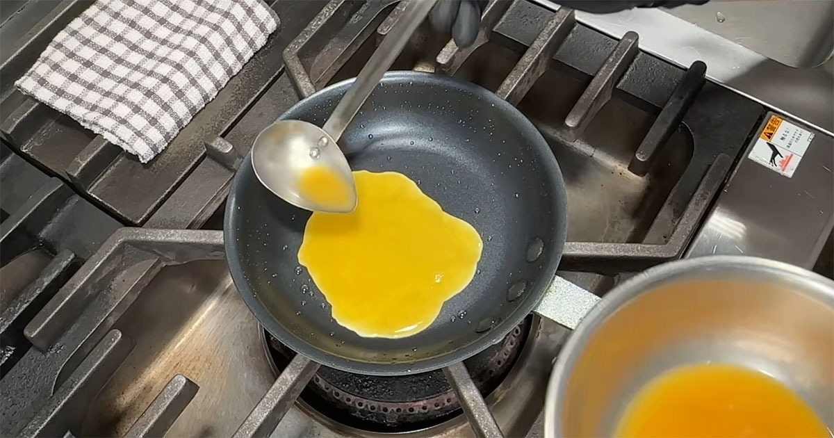 「もう巻き鍋いらない」→丸フライパンで卵焼きを作ったら……　まさかの形に「すごい！」「練習します！」（1/3） | グルメ ねとらぼ