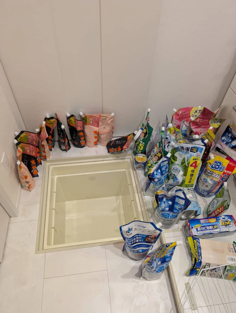 大量に買い込んだ洗剤やシャンプー。持て余してしまいそうですが……