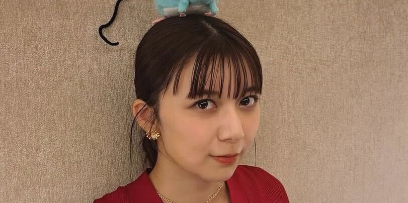 上白石萌歌、“シール帳デビュー”に反響 所持していた“意外なシール”に公式も反応「来年50周年です」(1/2) | エンタメ ねとらぼ