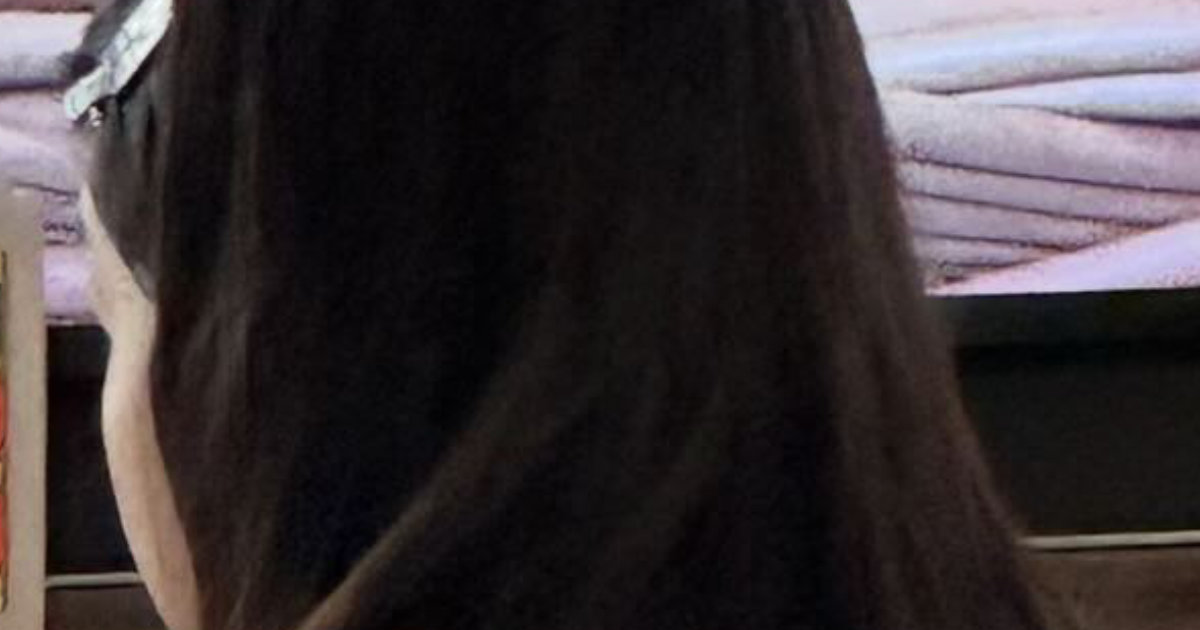 メイクをする妻→夫が後ろからのぞくと……「正体を知ってしまったんですね」　“衝撃の光景”に「私のコーヒー返して」（1/2） | ライフスタイル ねとらぼ