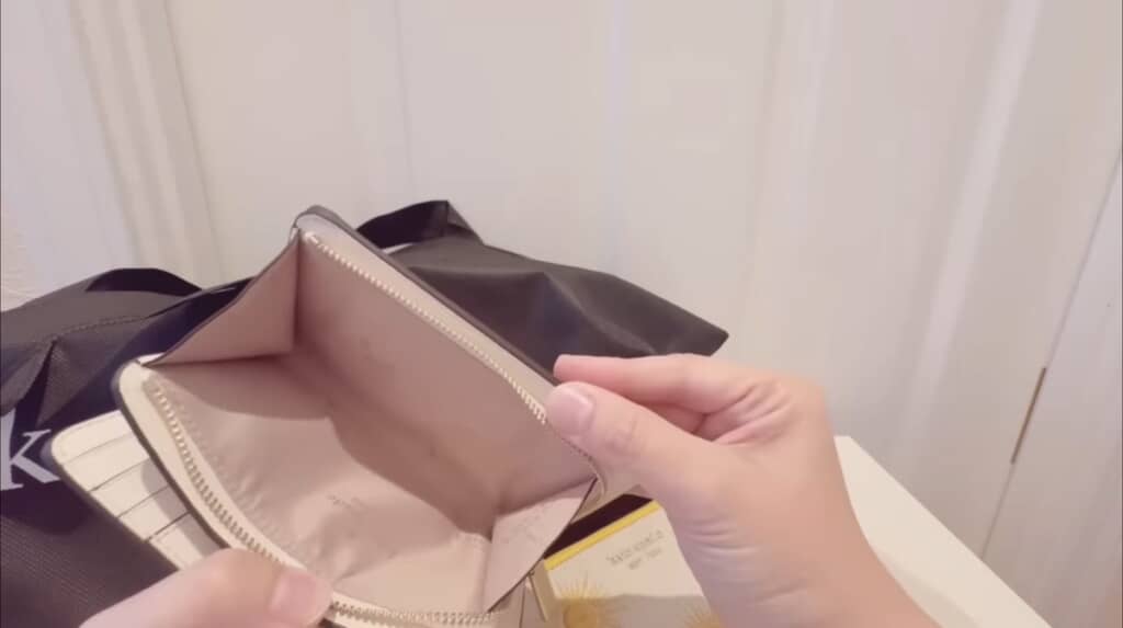 「ケイトスペード」の“3万7000円福袋を開封