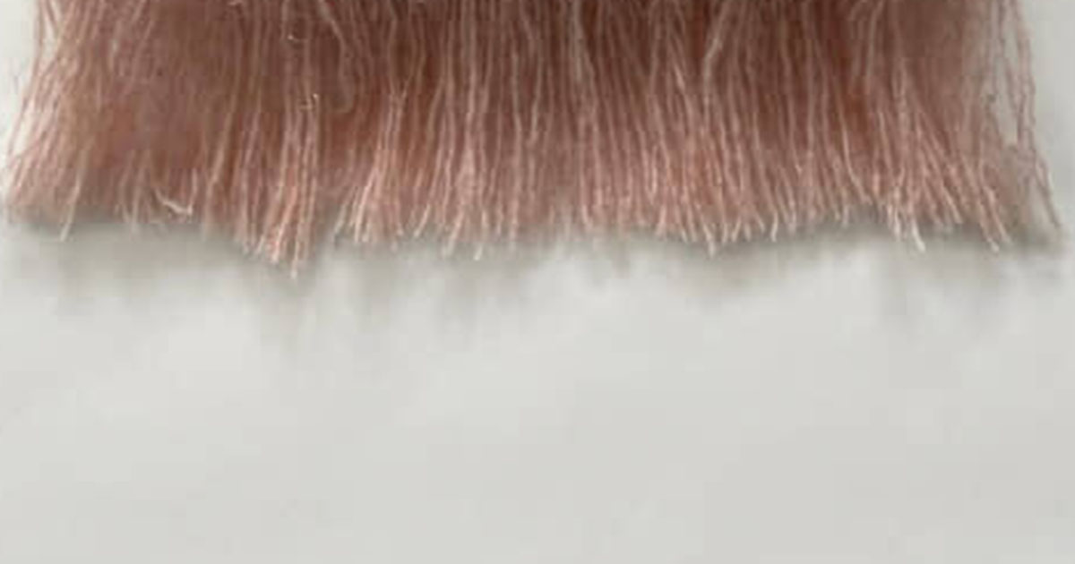 「着けるには若すぎるかな」と悩んだ1児ママの手編みアイテム→2カ月半かけた“驚きの完成品”に「1日中つけて下さい」「売り物かと」（1/2） | 編み物 ねとらぼ