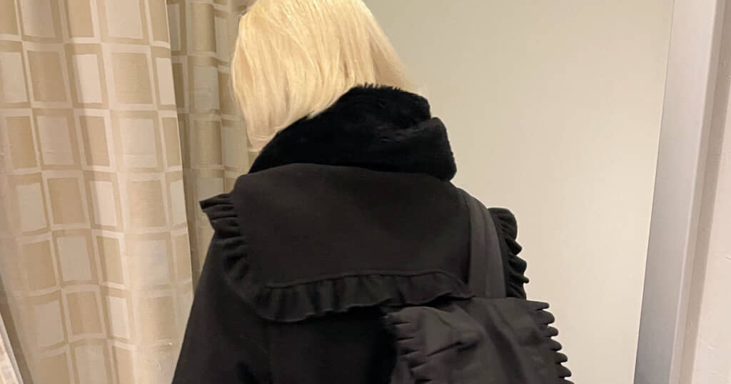 上のほうだけ見ると、何事もなさそうな帰宅時の風景