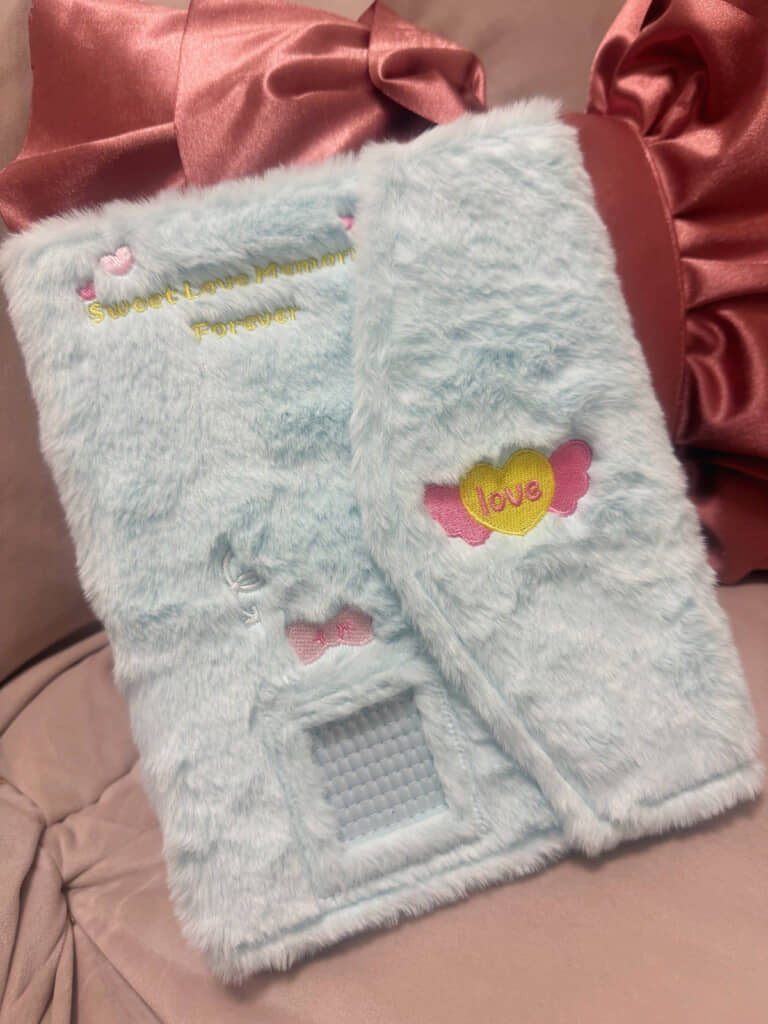 ふわふわの表紙がかわいい