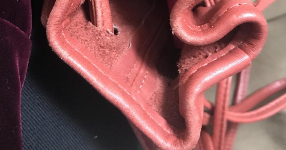 古着屋さんで買った「コーチ」のバッグ→開けると……　中から出てきた“予想外のもの”に「大当たり」「プレゼントですね」（1/4） | ライフスタイル ねとらぼ