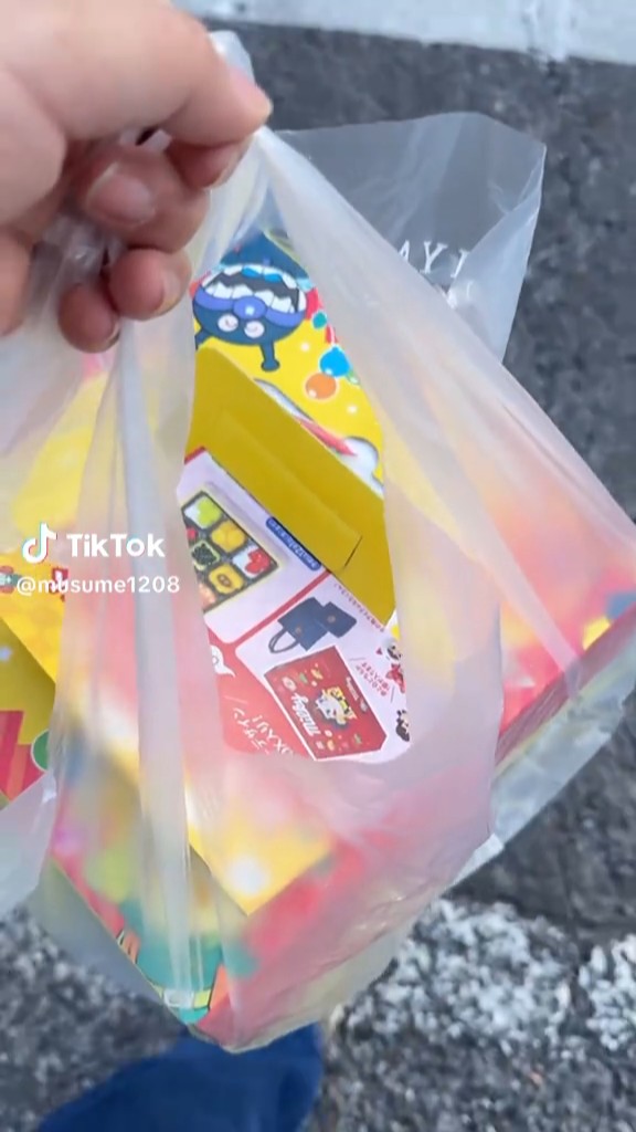 不二家で買ったアンパンマンケーキ