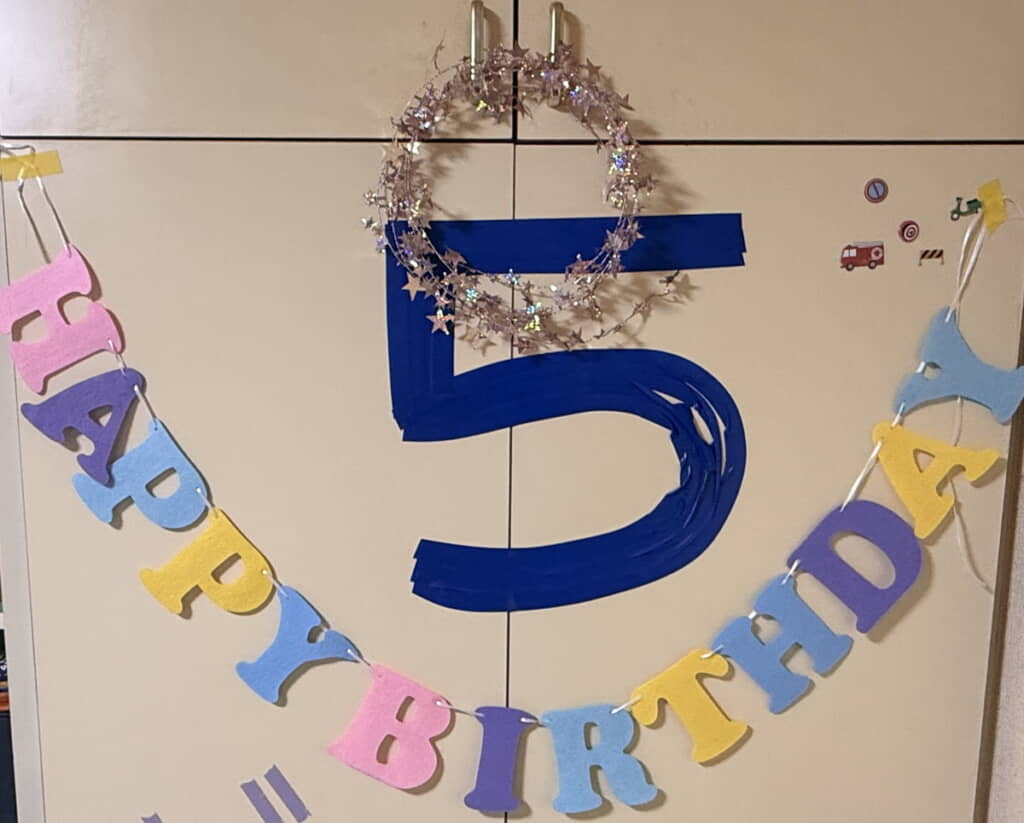 お誕生日会も盛り上がりますね。