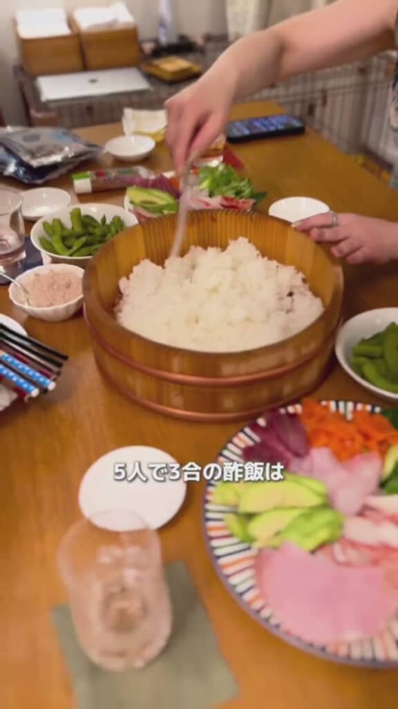 酢飯と具材がそろったら……？