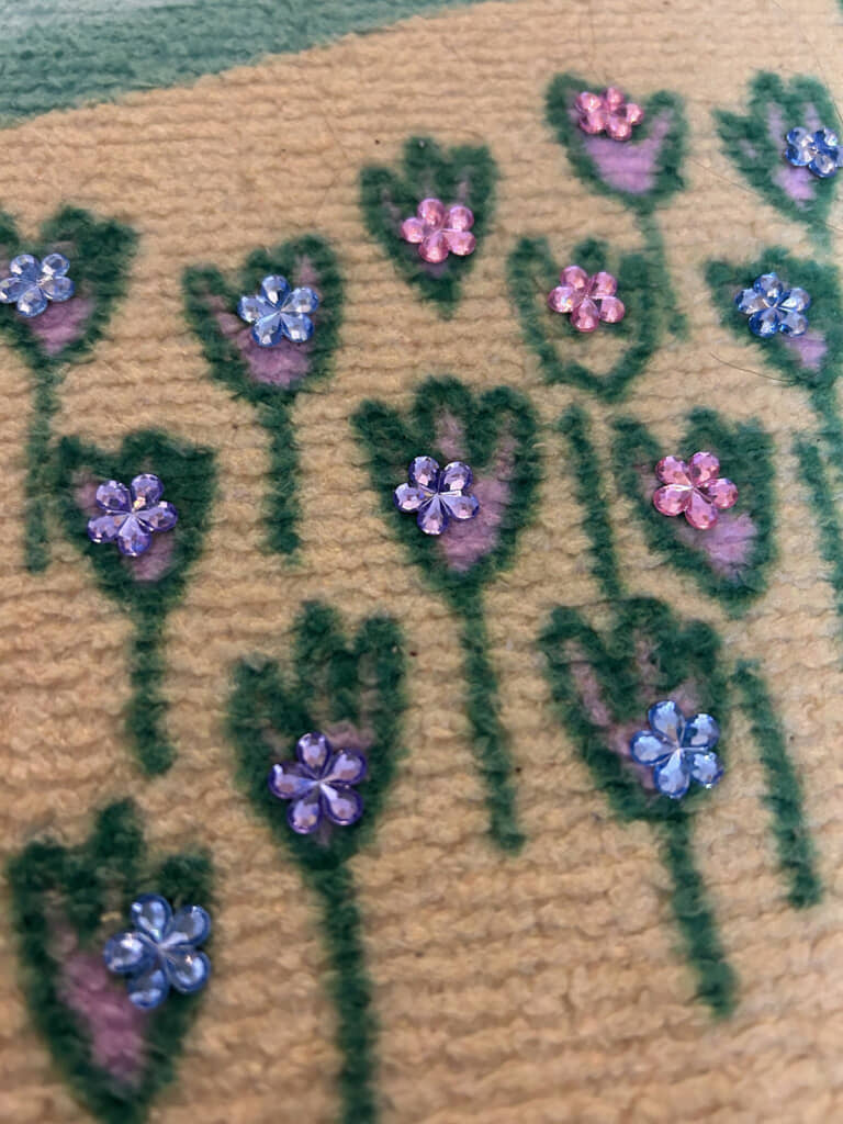 ひとつひとつ丁寧に貼ったのかな