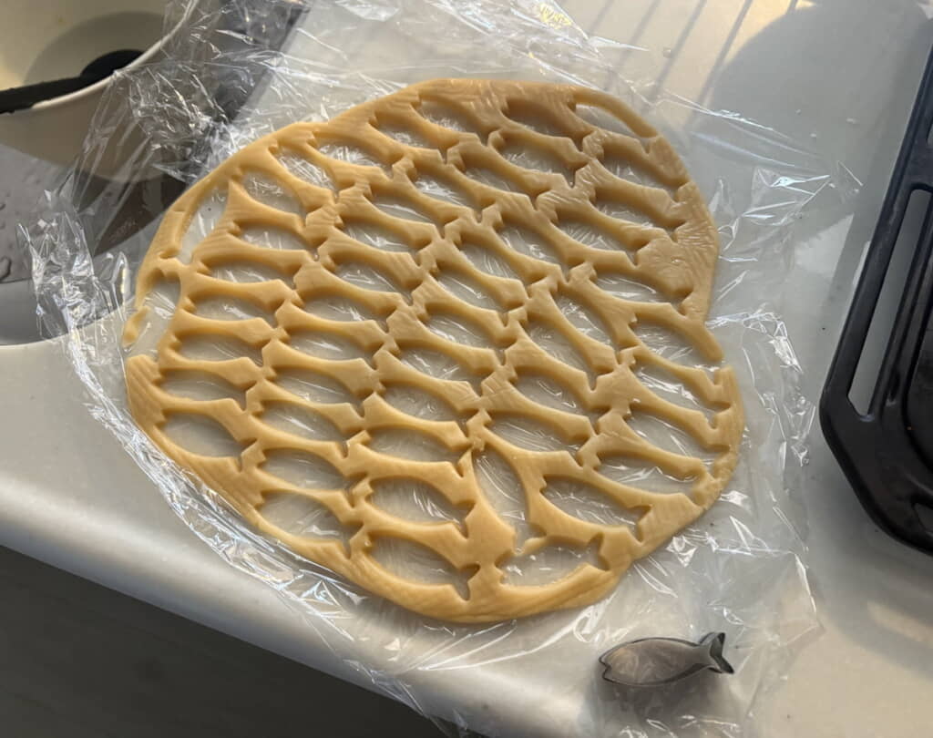 みんなで一緒に泳いでいるようです