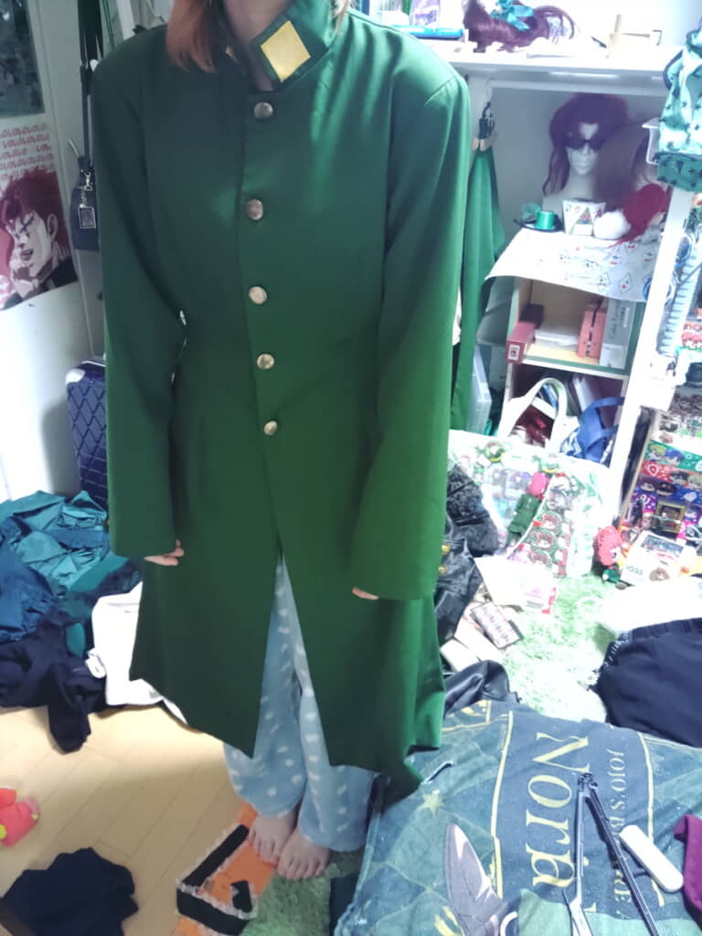 とっさに花京院の学ランをはおった娘さん