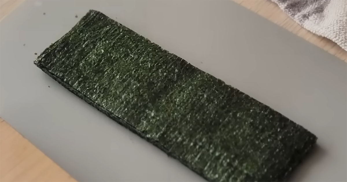 「簡単そうでいいかも」おにぎりを“5分”で大量生産 具入りでもOKな時短テクに「これなら早いですね!」(1/3) | ライフハック ねとらぼ