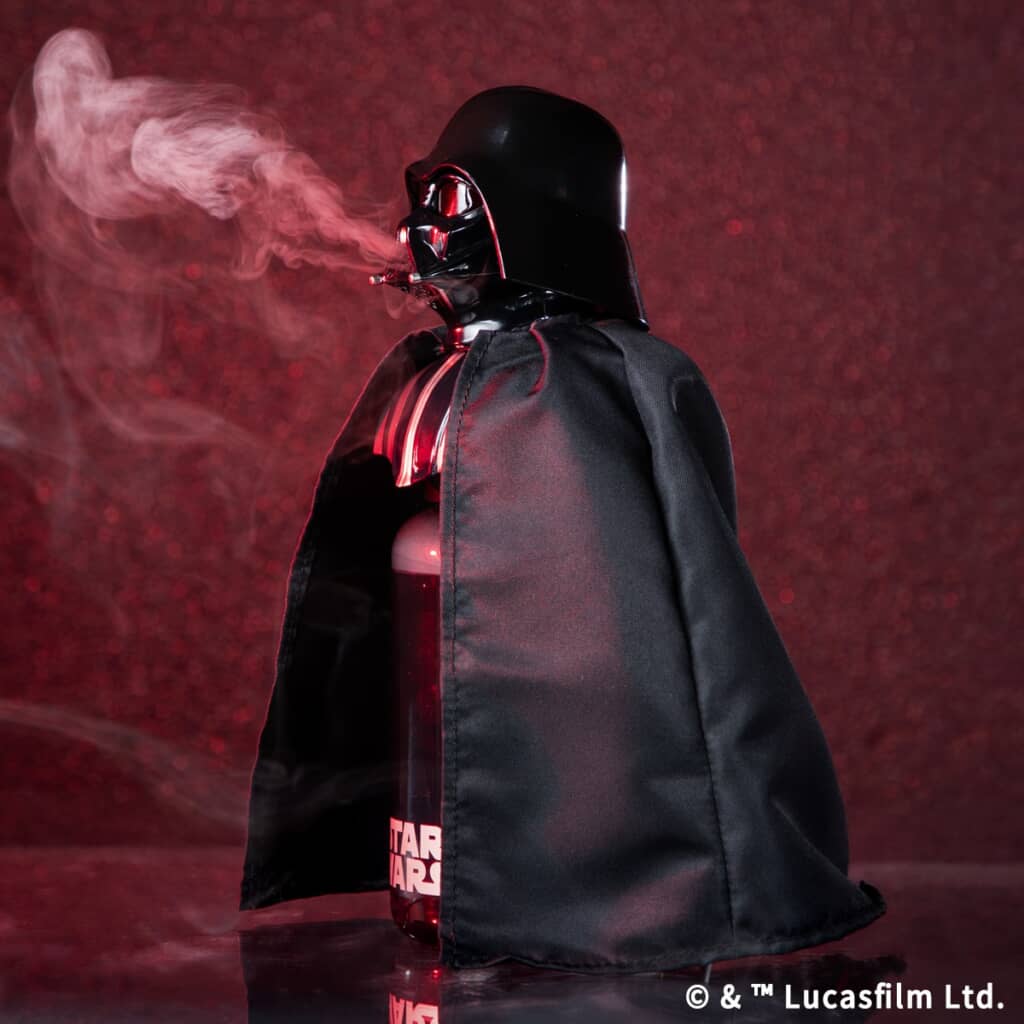 ダース・ベイダー 加湿器 STEAM VADER 天才じゃん」 ダース・ベイダーの“加湿器”が話題 「呼吸音が聴こえてき