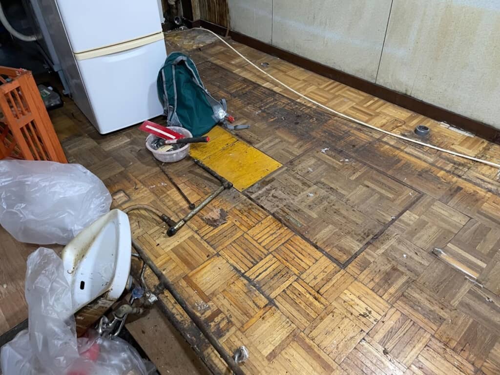 残置物込みで買った物件の床