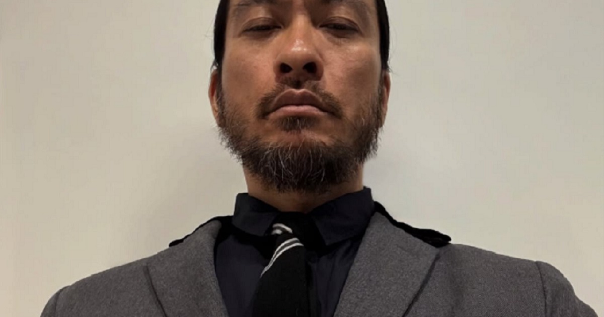 長瀬智也、約6万いいねされた“1年にあるかないか”のフォーマル姿が大