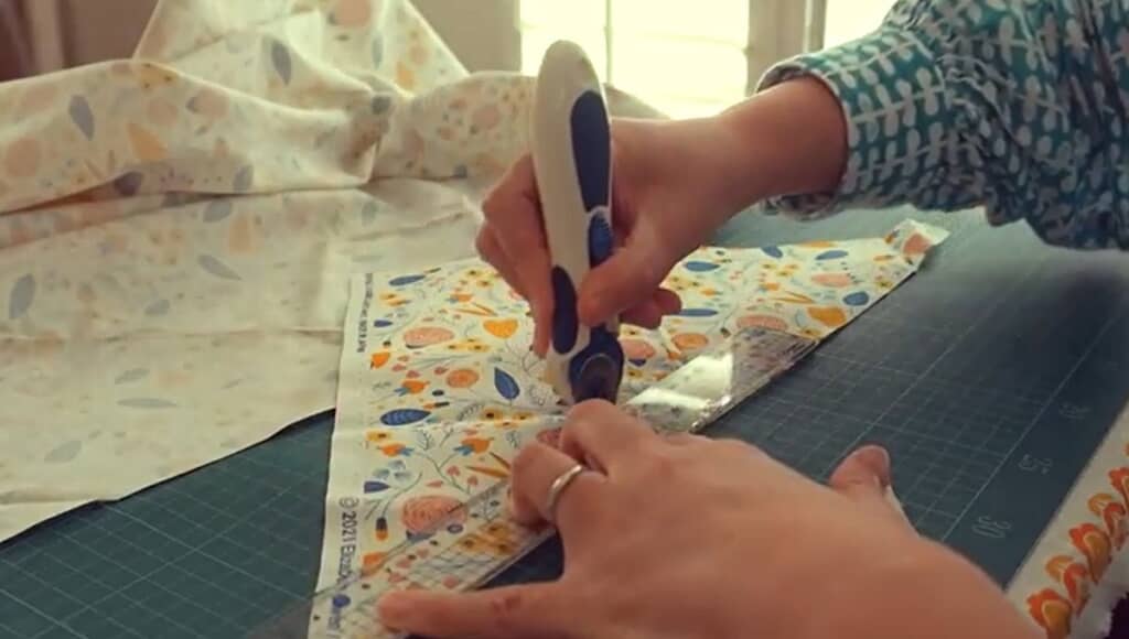 バイヤステープを作ります