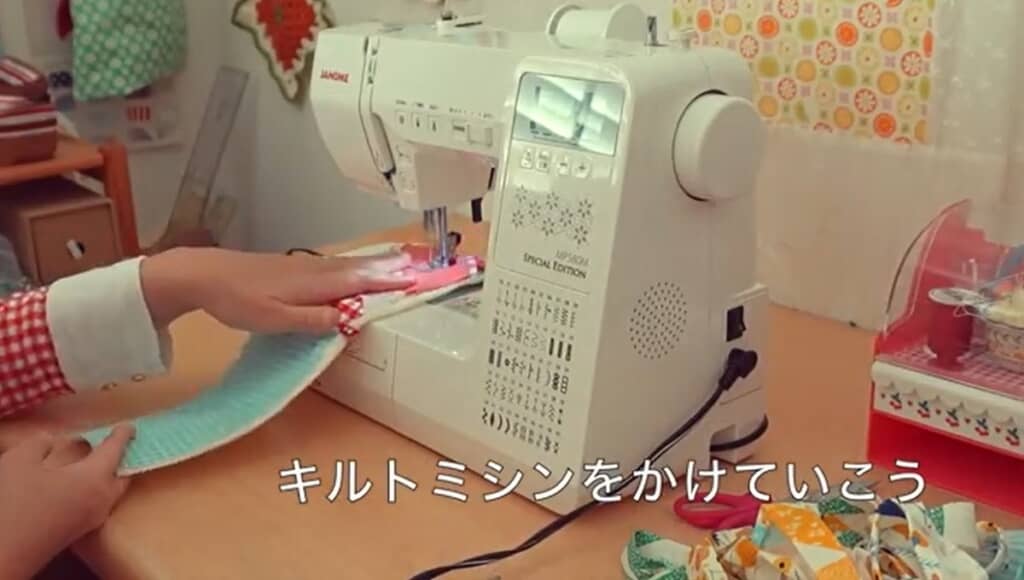 キルトミシンをかけます