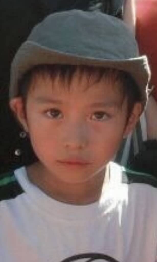 ちいさいころから同じ唇の形だ……！