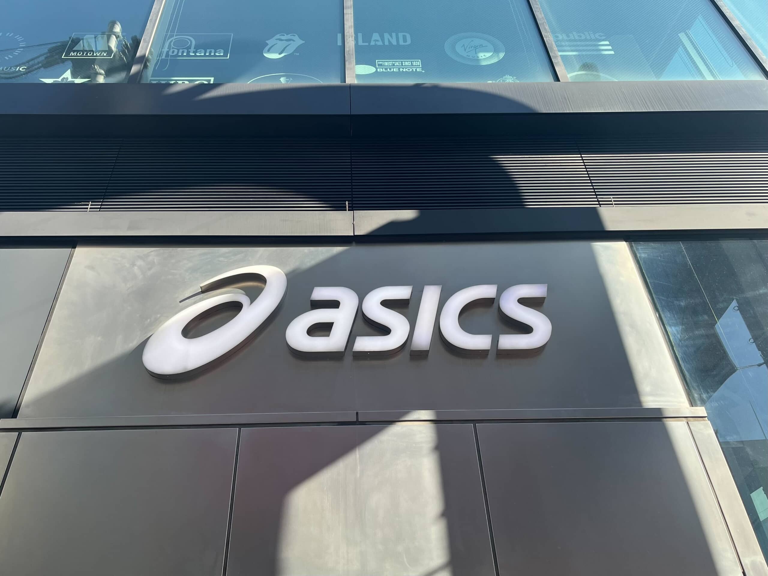 Why ASICS All-Black Sneakers Are the Ultimate Must-Have Footwear