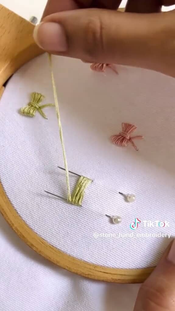 まち針をぐるぐる巻くように