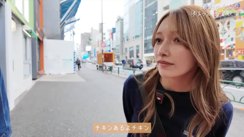 変装ゼロのミニスカ姿で原宿を散歩する後藤真希