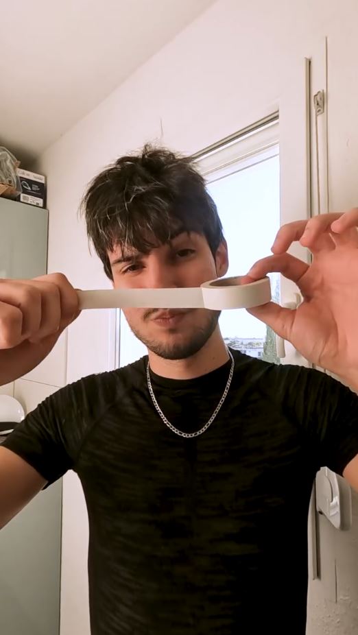 使用する白いテープ