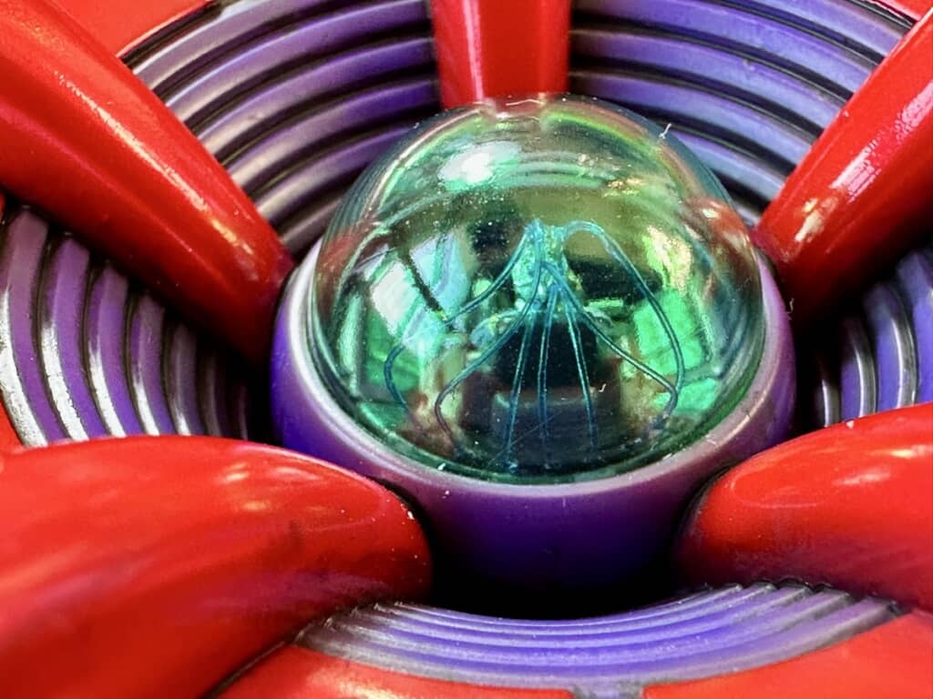 コックピットでラフレシアを操っているカロッゾ・ロナ