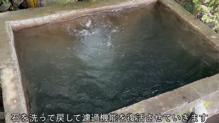 石を戻さずに水をためて使っていたろ過水槽