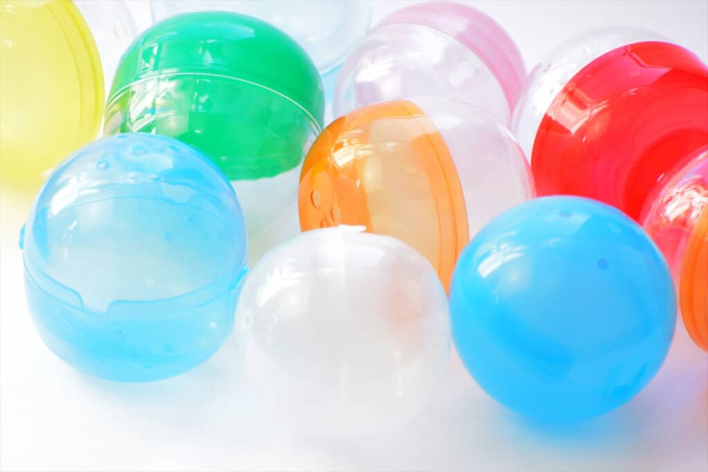 ガチャガチャのカプセル