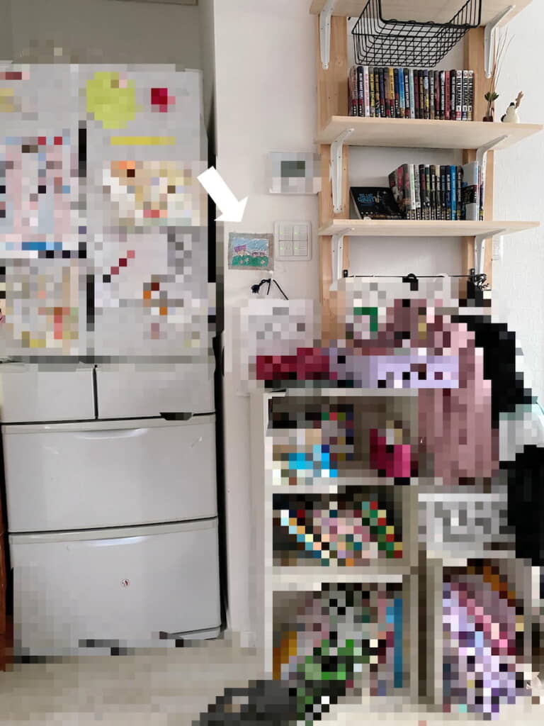 描いた絵を額縁に入れた？