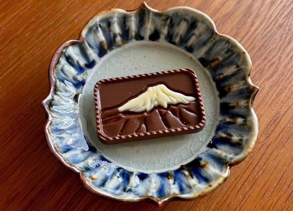 ホワイトチョコを使った富士山が！