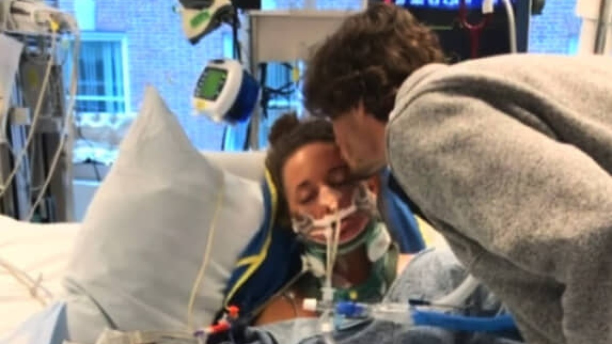 交際4カ月で大けがをした恋人→寄り添い続ける男性、8年後……　“現在の姿”が210万再生「これが真実の愛」「めちゃくちゃ泣けます」【海外】（1/2） | ライフスタイル ねとらぼ