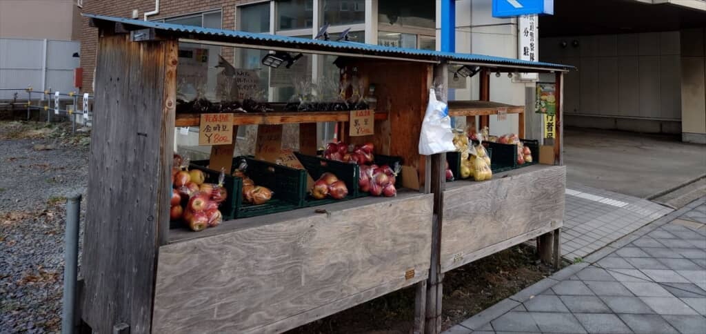 青森県弘前市にある警備最強の無人販売所