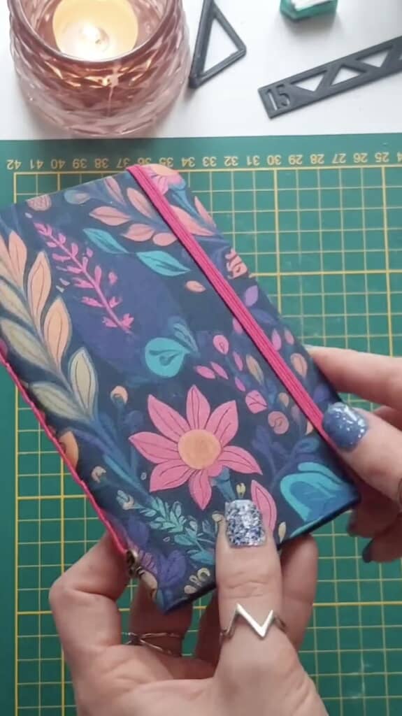 手作りの手帳が完成！