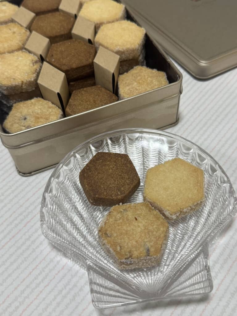 3種類のサブレが入っています