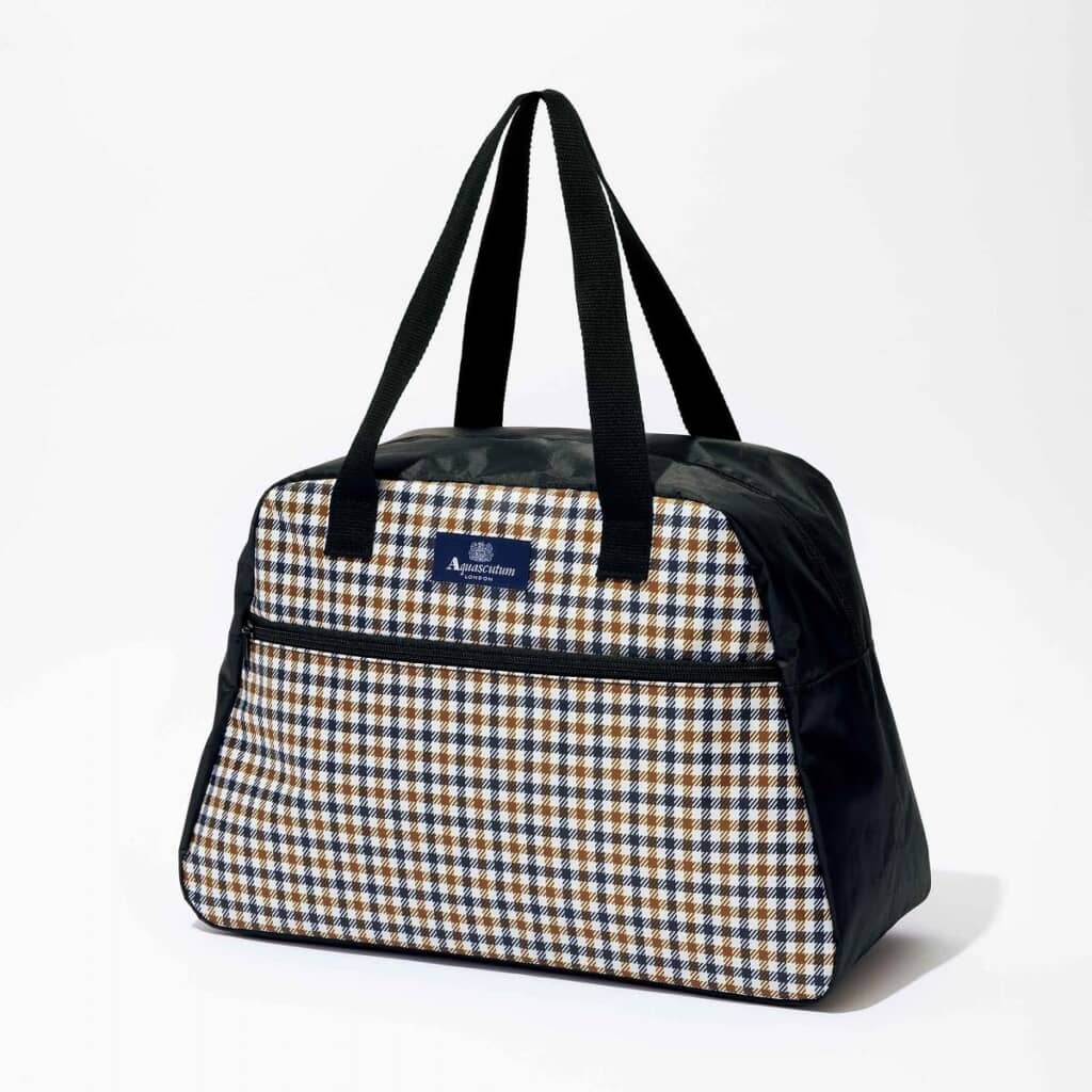 アクアスキュータムのボストンバッグ