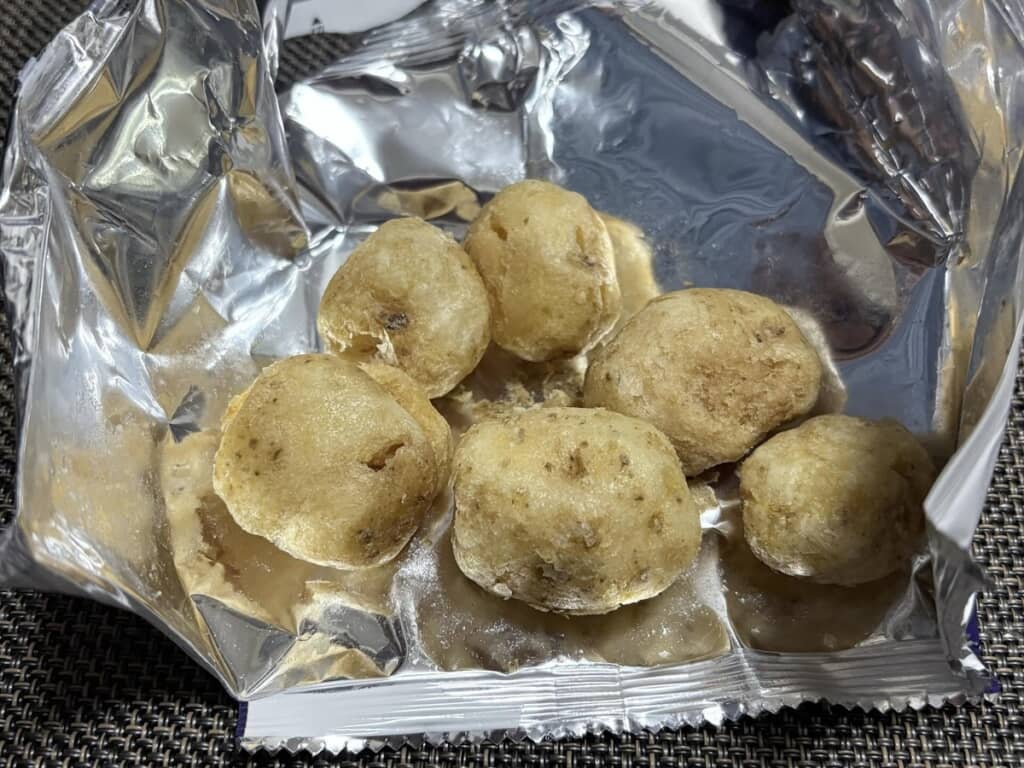 入っていたのはイモ！