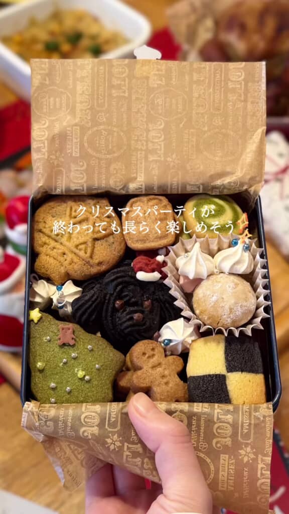 クッキー缶の正面アップ