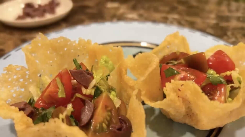 チーズボウルサラダ