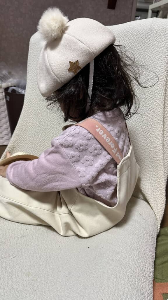 野田さんを意識した帽子をかぶって登場！