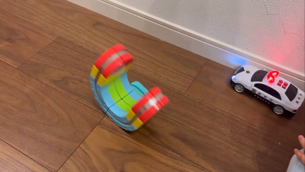 もとの位置へ。そしてこれが延々と続きます