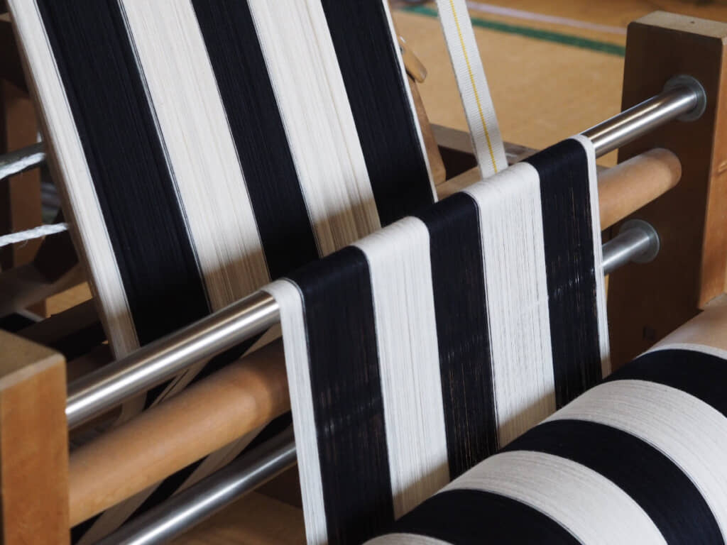 整経中（経糸作り）