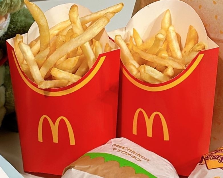 ポテトだけを買うつもりだったのに……？