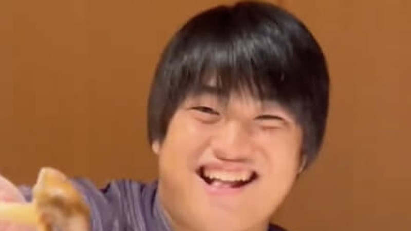 高校時代、“体重92キロ”だった男性→大学のミスコンに参加し……「バグですか？」　“衝撃の大変身”に「努力えぐ」「前世と来世ぐらい違う」（1/2） | ライフスタイル ねとらぼ