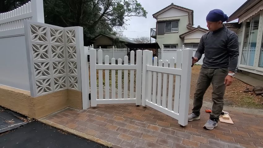 取り付けたゲートフェンスの動きをチェック