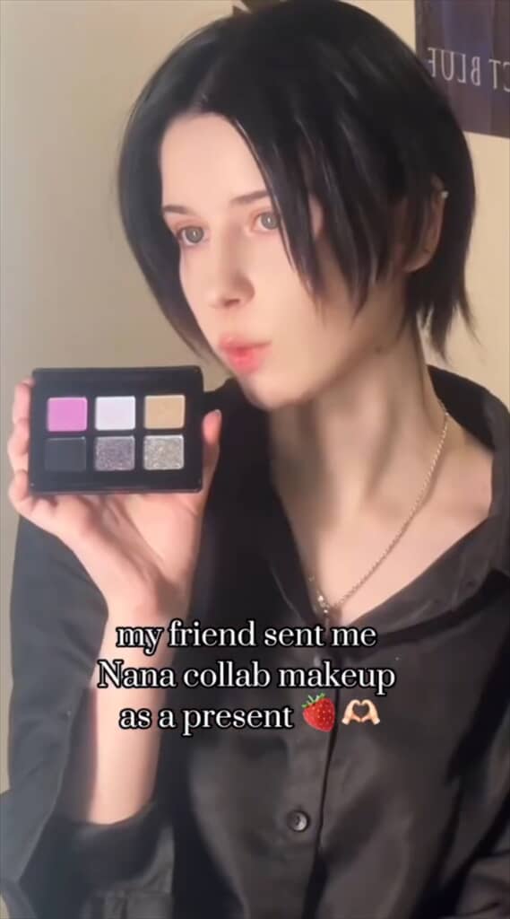 『NANA』の大崎ナナ風のコスプレメイク